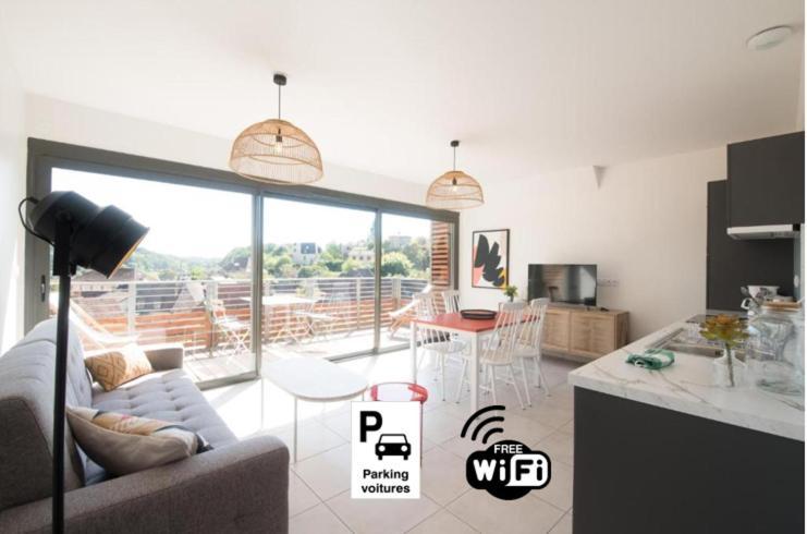 "Le Soleil Levant" Avec Balcon Et Parking Prive, 2 Adultes Et 1 Enfant Sarlat-la-Caneda Ngoại thất bức ảnh